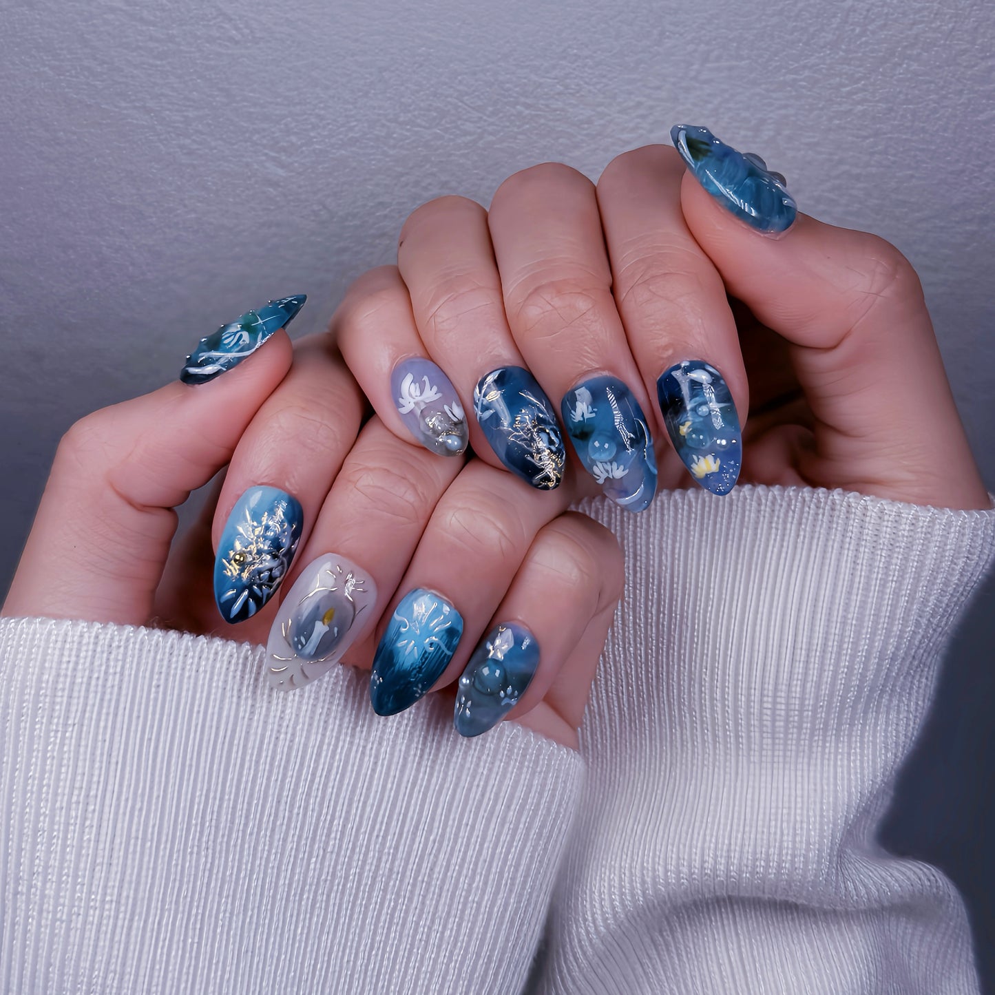 YUMMICLAWS Press on nails Enchanted short almond