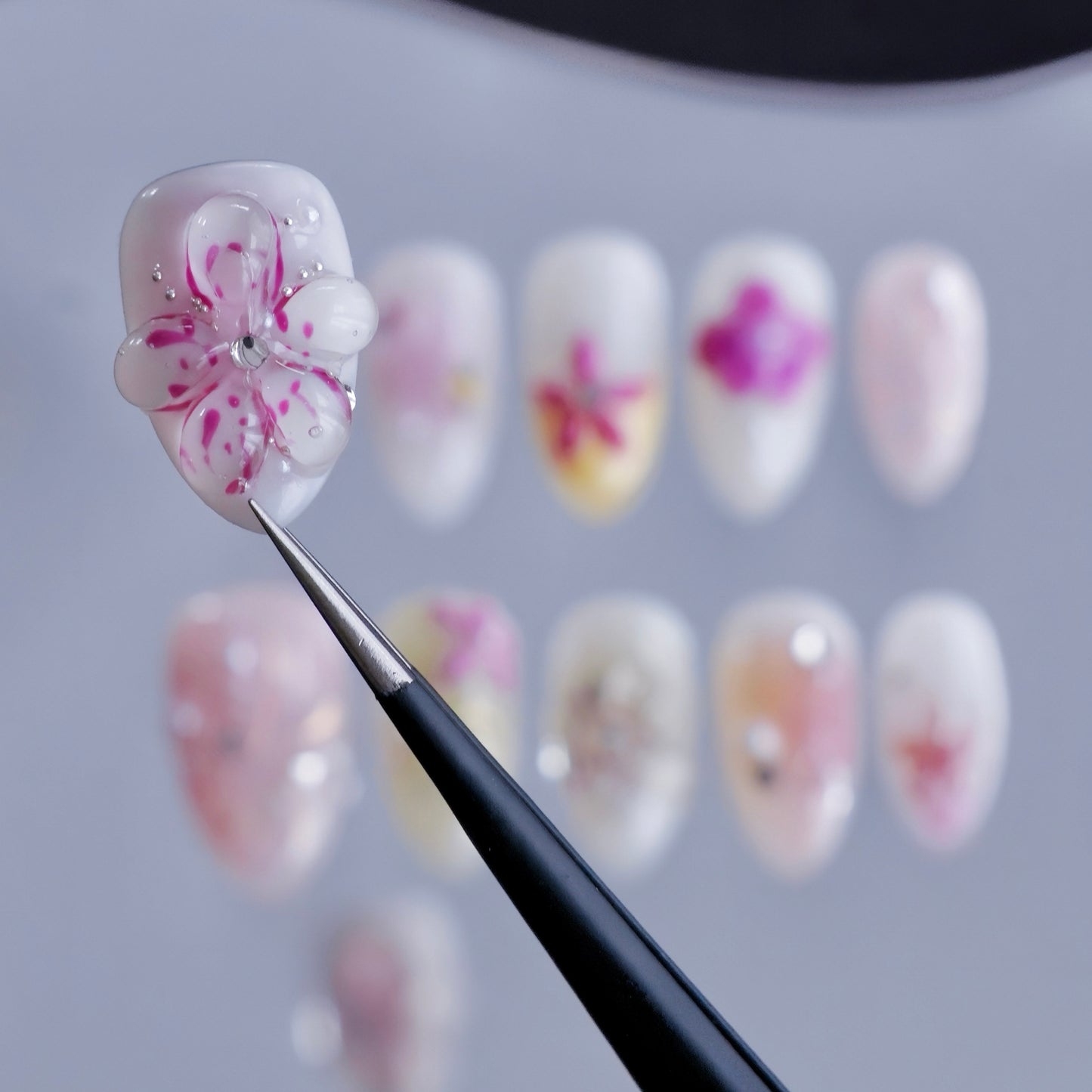 YUMMICLAWS Press on nails Hana short almond