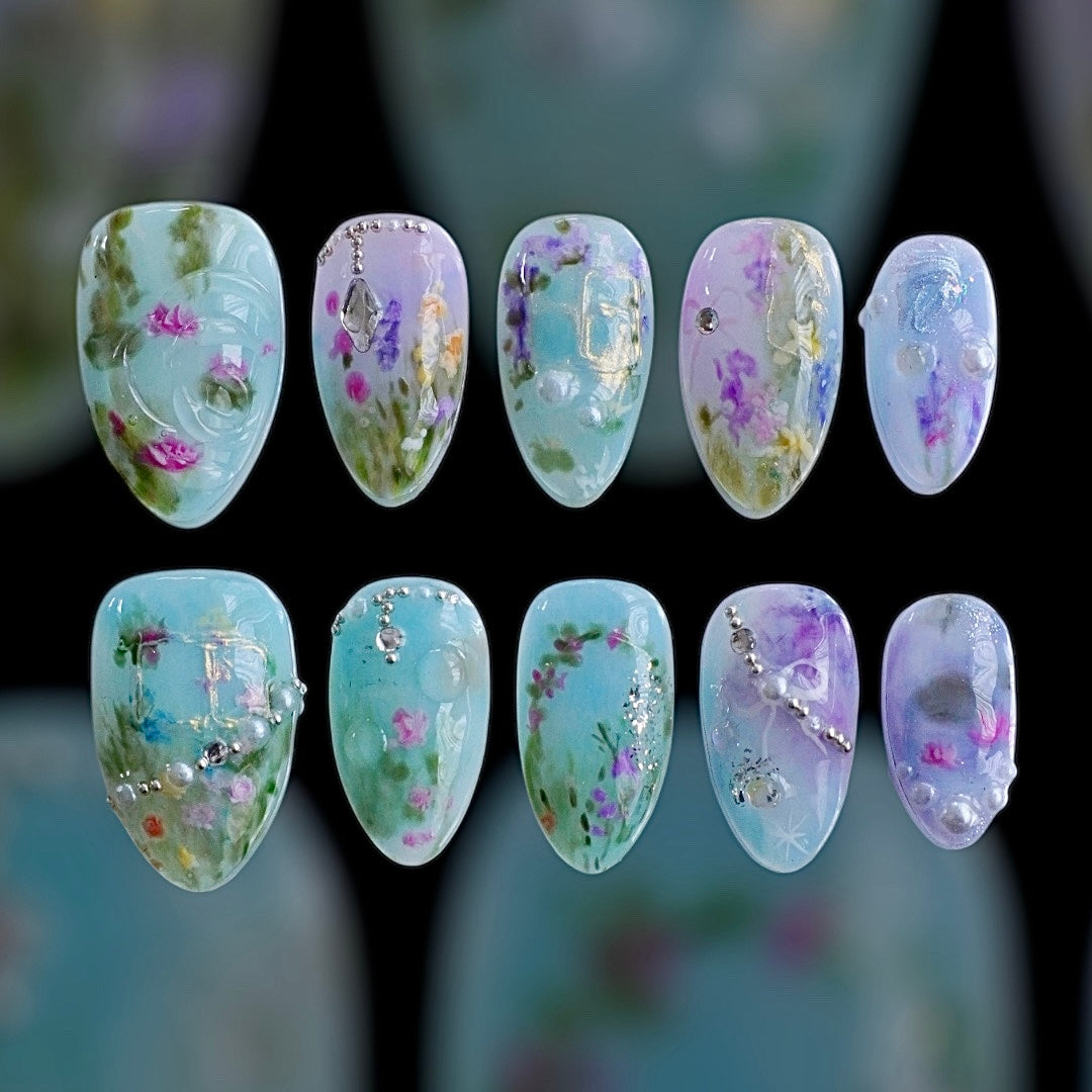 YUMMICLAWS Press on nails Dreamscape short almond